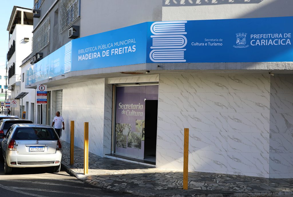 biblioteca_municipal_exposicao