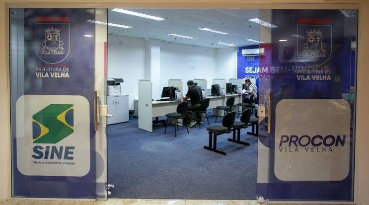 Alunos procuraram o Procon de Vila Velha para mediar acordo com a escola