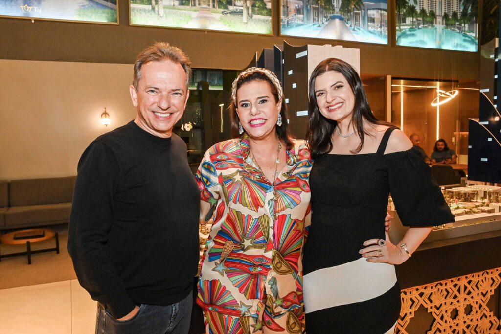 Narcisa Tamborindeguy : Estrela do Taj Home Resort