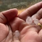 Temporal com granizo causa alagamentos em cidade do ES