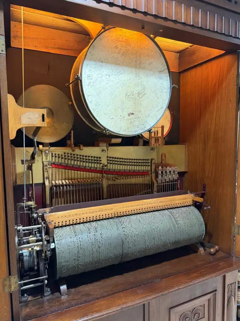 Peça do mini-museu do Cine Milton, em Cariacica. Foto: Arquivo Pessoal