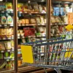 Supermercados mudam horário para jogo do Brasil no ES