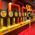 Garoto abre loja 24 horas com conceito de mini fábrica