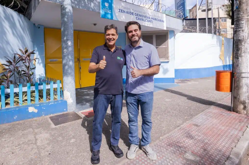 Vice-governador Ricardo Ferraço ao lado do vereador Pedro Trés