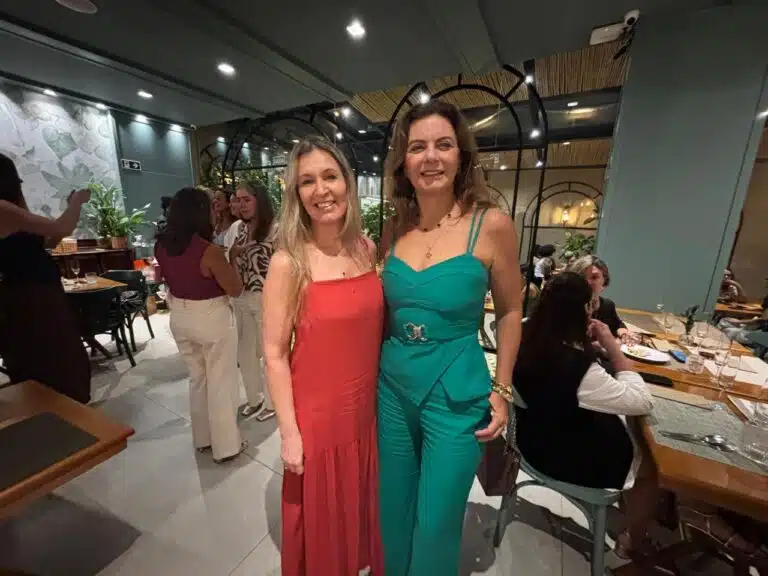 Adriana Bahiense e Denize Abaurre