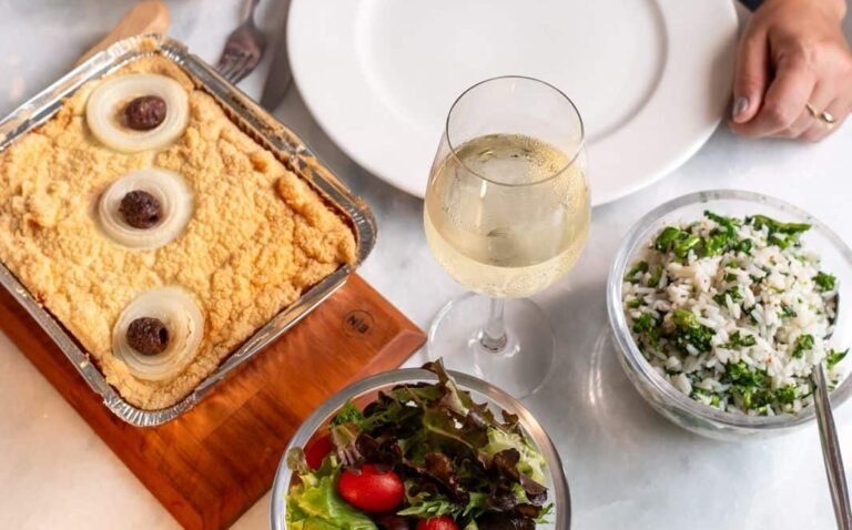 Empório em Vitória lança versões da tradicional Torta Capixaba