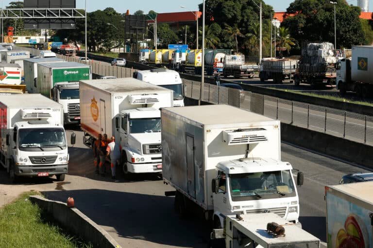 Brasil depende do transporte rodoviário. Foto: Tomaz Silva/Agência Brasil