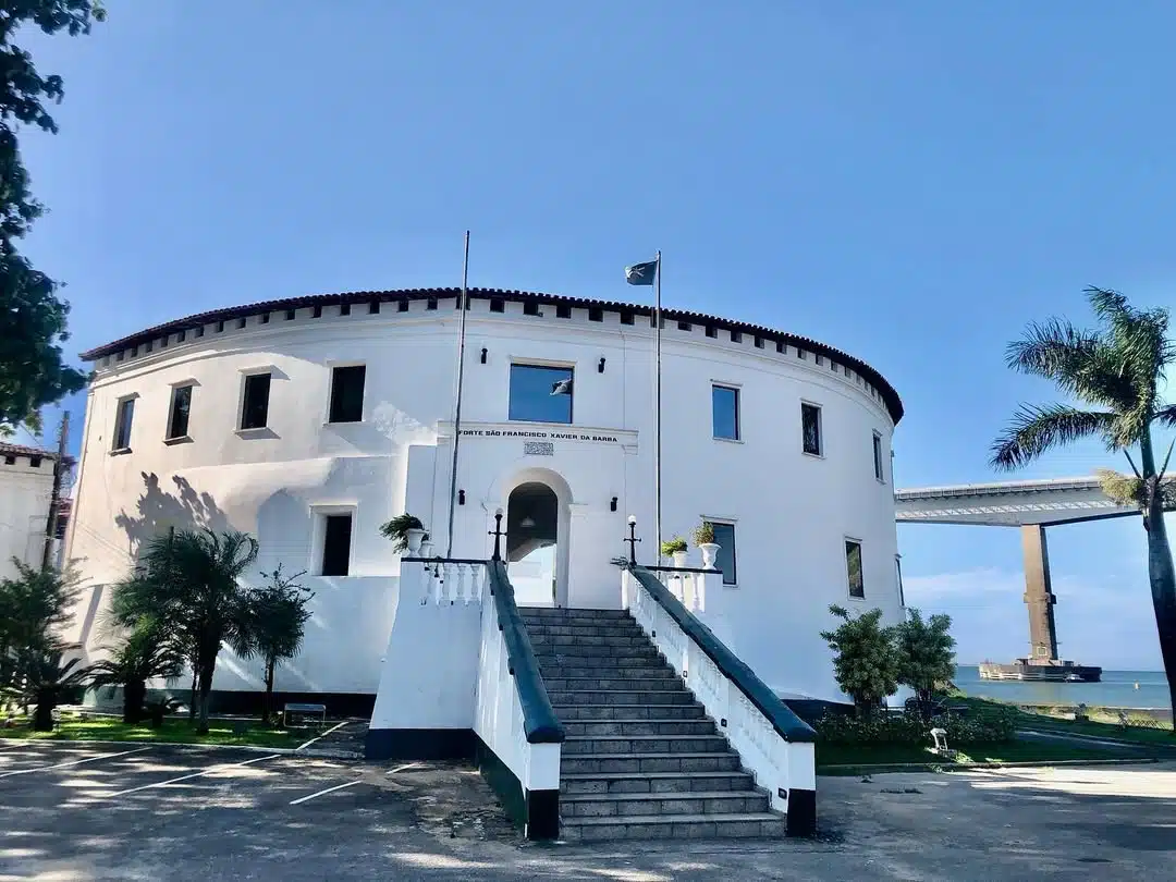 Fuja do óbvio! Saiba como visitar o Forte São Francisco Xavier da Barra