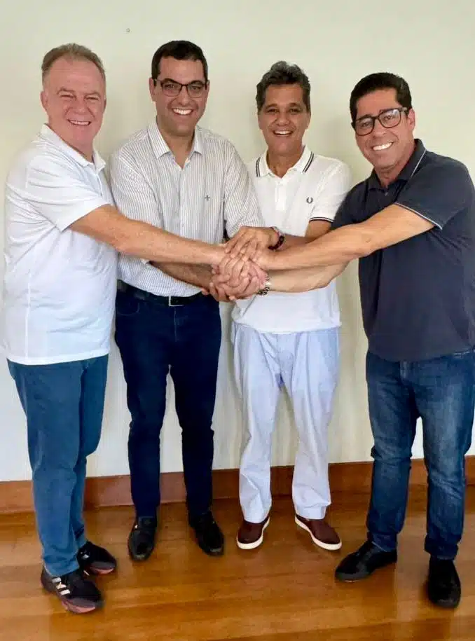 Casagrande, Dr. Bruno, Ricardo Ferraço e Marcelo Santos. Crédito: Assessoria de Dr. Bruno