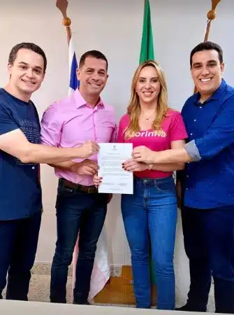 No sentido da leitura: Pazolini, Anderson Goggi, Cris Samorini e Erick Musso