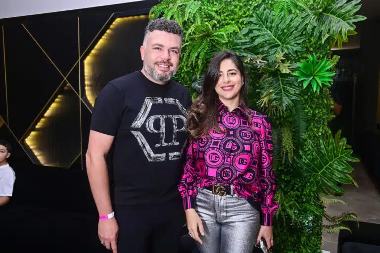 Sauana e Johnathan Alves.
