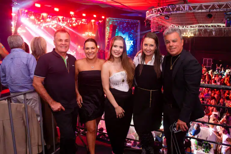 Everaldo, Luciana e Isabelle Reginatto, Adriana Jenner e Ivan Aguilar