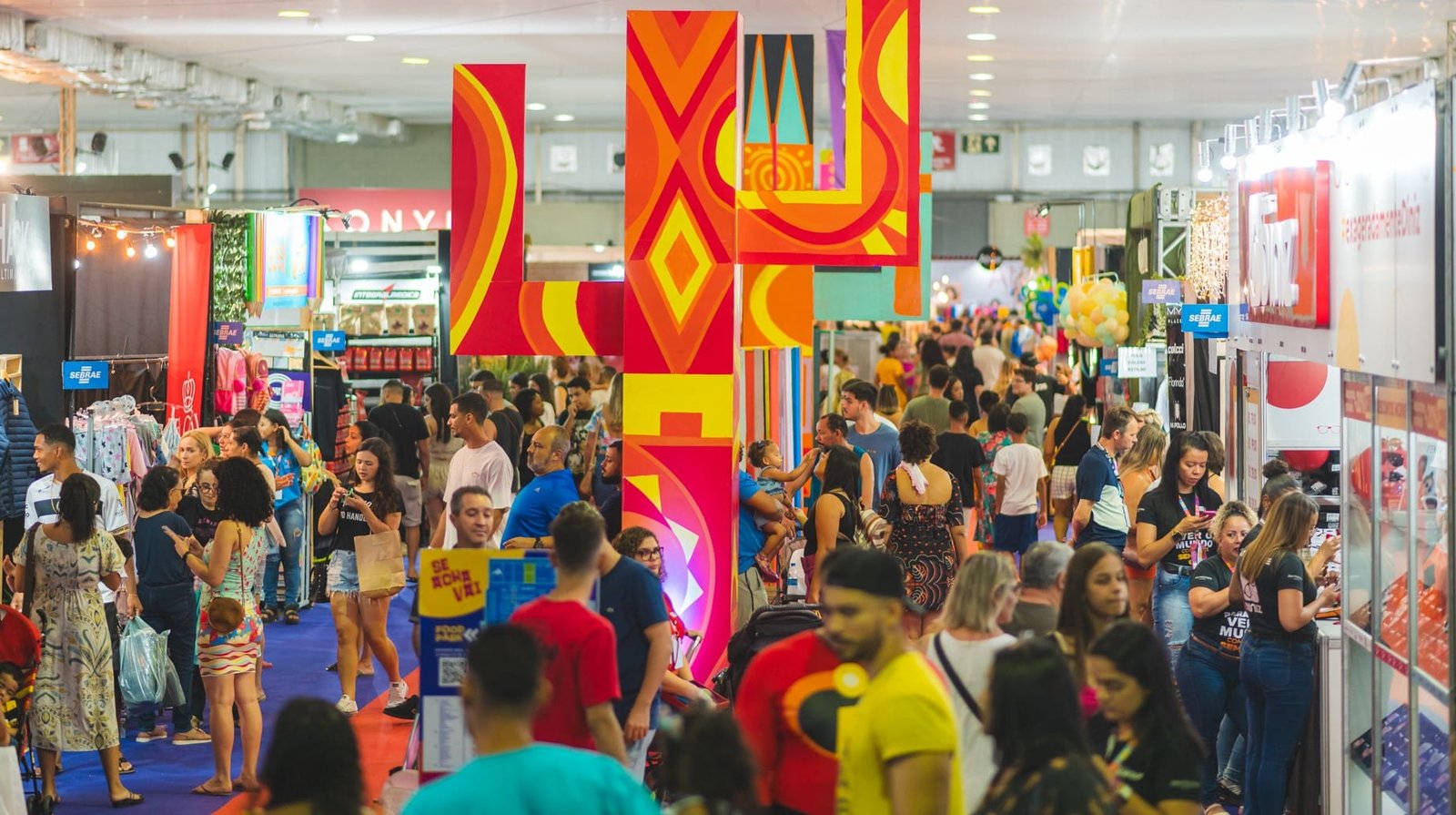 Outlet “Exagerado” abre mais de 2 mil vagas de emprego no ES