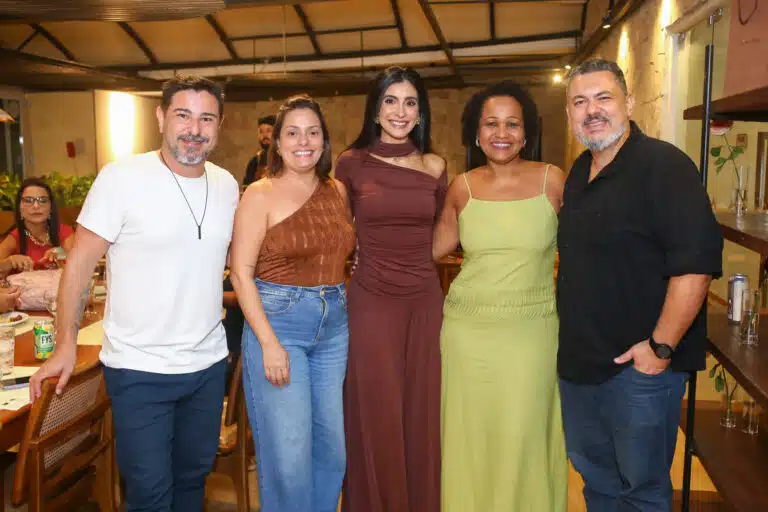 Gabriel Gomes, Andressa Santesi, Raissa Trindade, Giovana Rangel e Weslei Radavelli