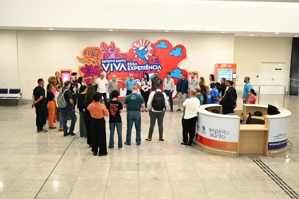 O balcão de atendimento ao turista está localizado no 1° piso do Aeroporto de Vitória
