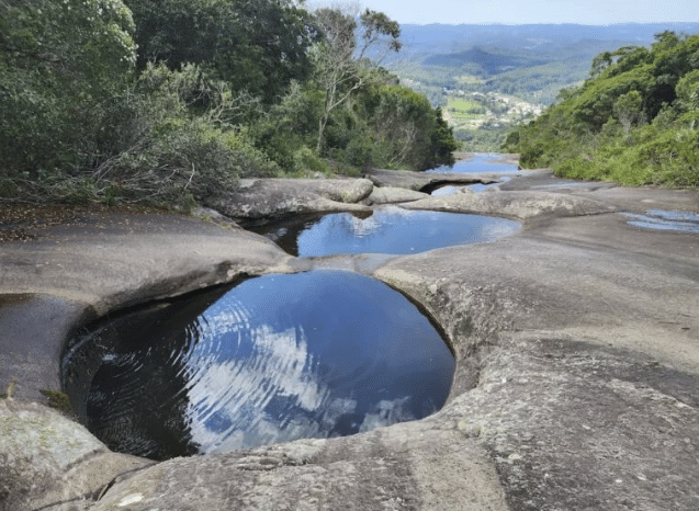 Piscinas naturais do Parque Estadual da Pedra Azul