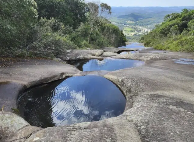 Piscinas naturais do Parque Estadual da Pedra Azul