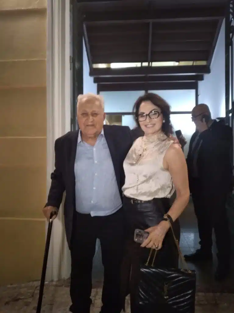 Theodorico Ferraço com a esposa, Norma Ayub, à saída do Palácio Anchieta. Crédito: Vitor Vogas