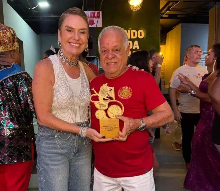 Cris Dock; superintendente de TVs e Projetos Especiais da TV SIM/SBT e Robertinho; presidente da MUG.