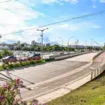 Obra muda trânsito na Ponte de Camburi nesta segunda-feira