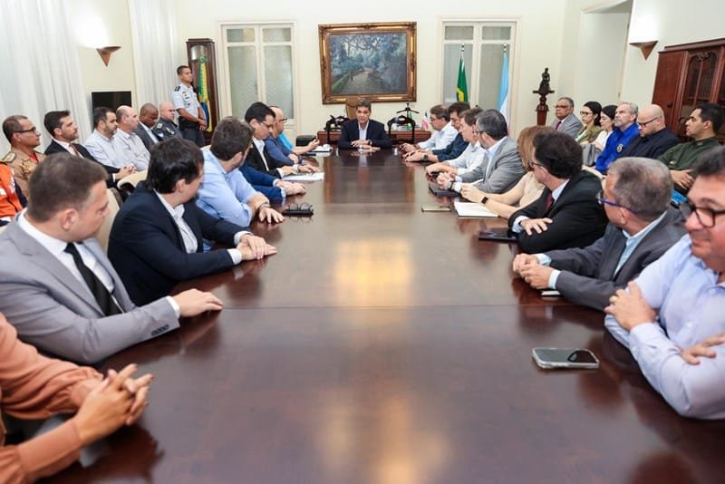 O que Ferraço pediu à equipe na primeira reunião com os secretários