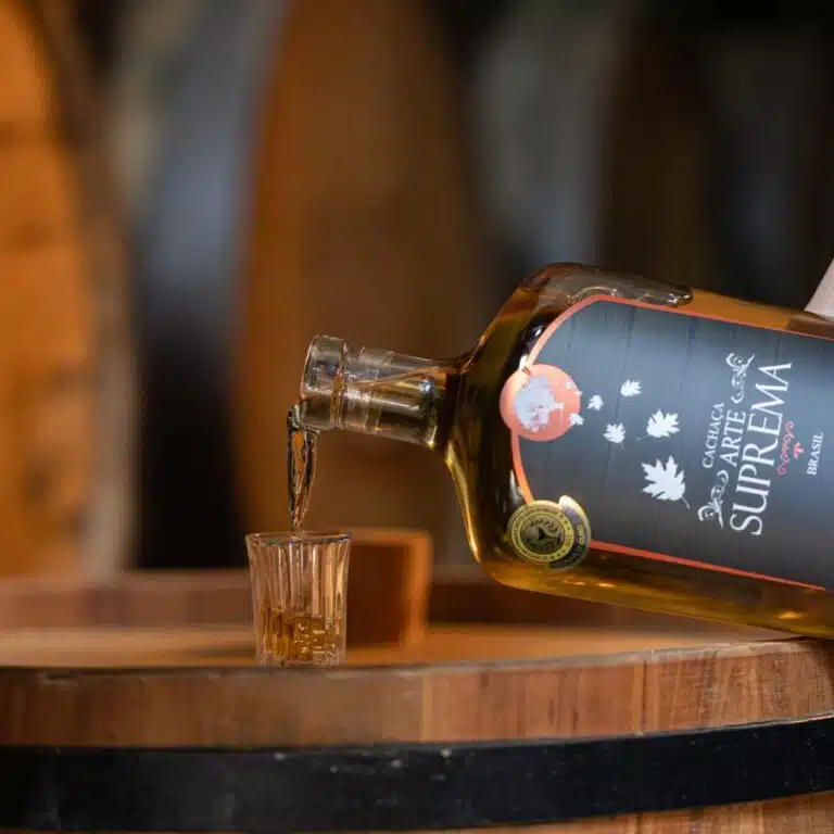 Do cacau ao alambique: circuito une cachaça e chocolate em Santa Teresa