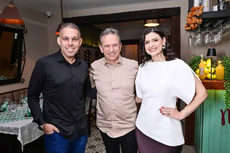 Arthur Barcelos, Rodrigo e Joana Barbosa