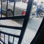 Vídeo | Drone cai em rua de Colatina e é levado por motociclista