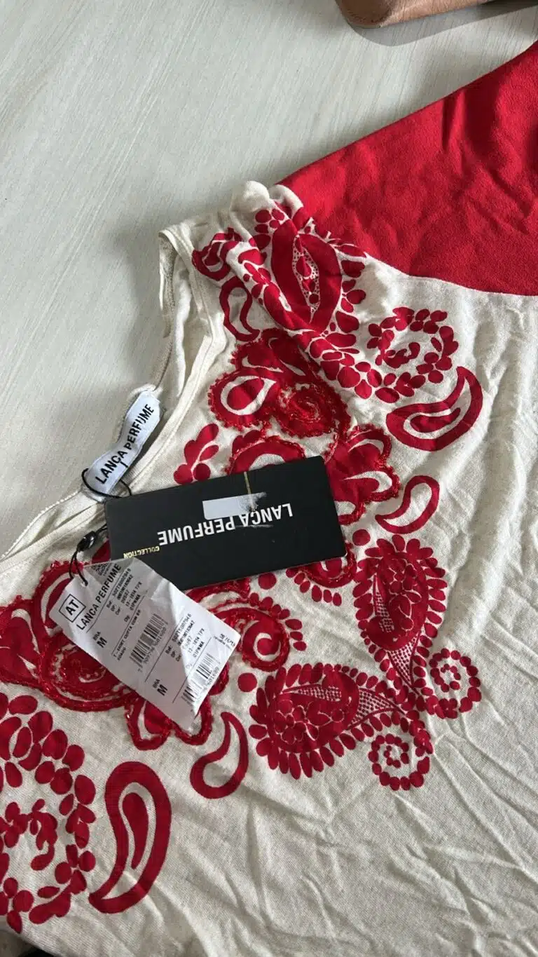 Roupa de marca em Bazar de Cristóvão Colombo, em Vila Velha