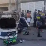 Jovem foge de blitz, destrói carros, atinge casa e capota com a família no ES