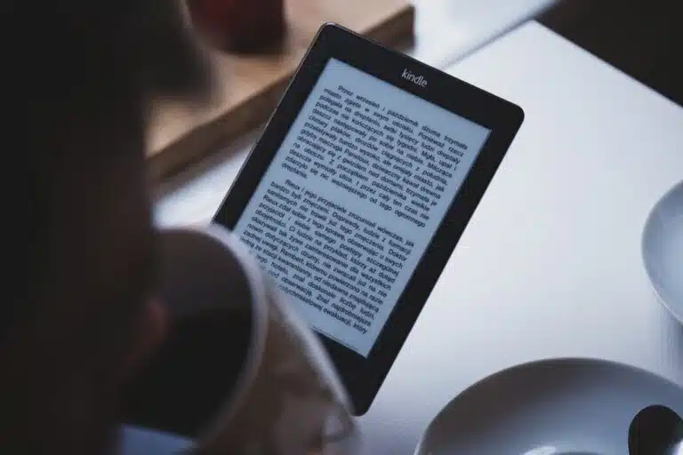 anuncio-da-amazon-para-antigos-kindles-saiba-mais-1024x683