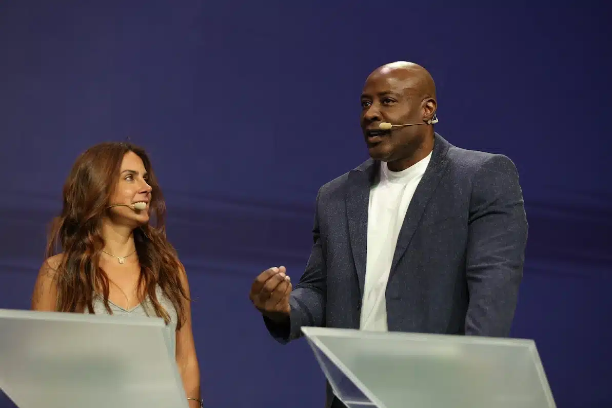 Carol Barcellos e Wallace Neguerê. Foto: Rogério Pallatta/SBT
