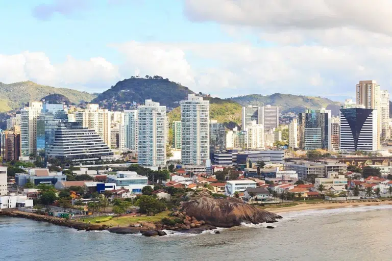 Espírito Santo se consolida como hub logístico do país