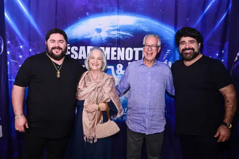 César Menotti & Fabiano com  Darlene e Ewerton Schwab Pinto
