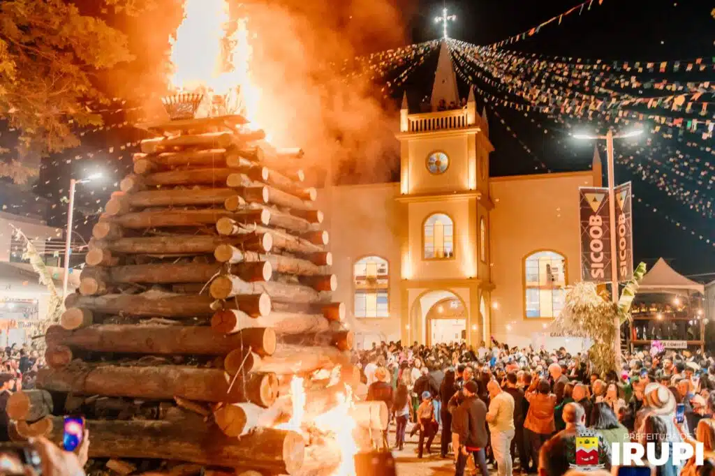Fogueira da Festa de São João de Irupi