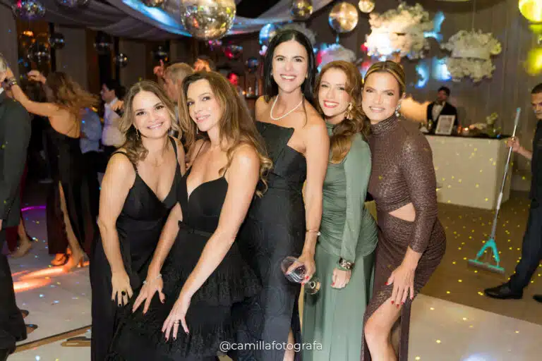 Lu Ramos, Elaine Scalzer, Karla Campana, Marina Rezende e Roberta Epichin