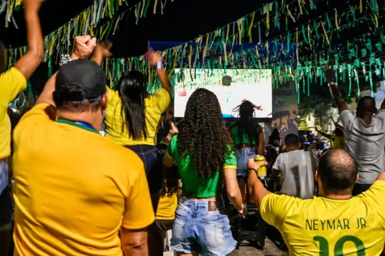 Copa do Mundo: TV SIM SBT tem Super Segunda com jogo do Brasil