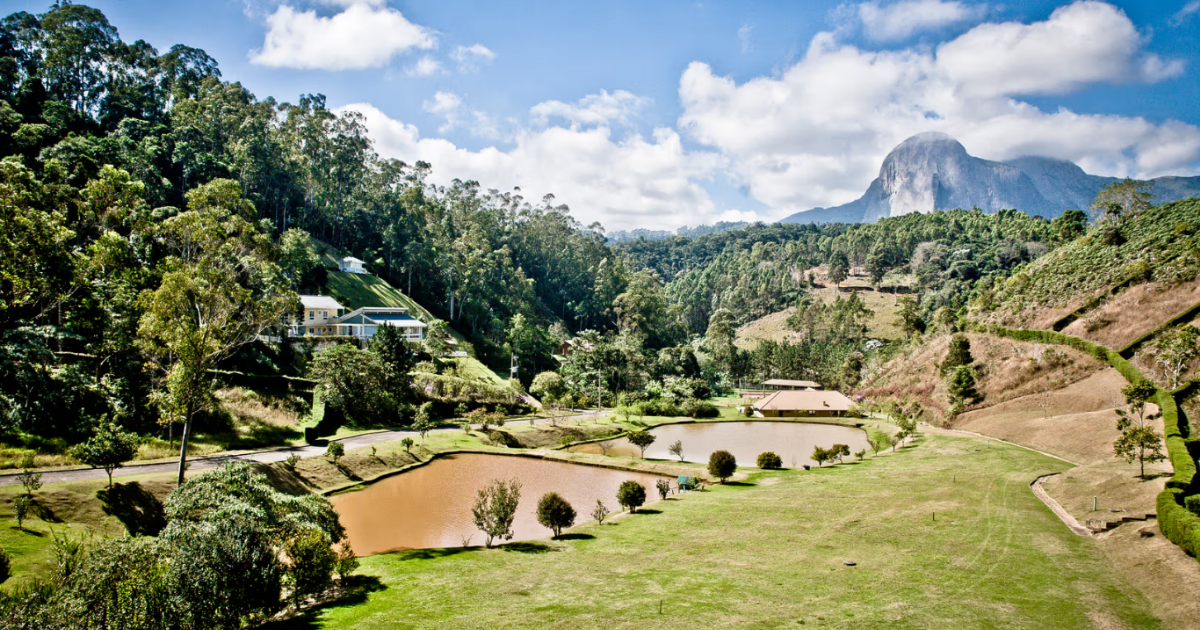 Condomínio de luxo com vista para a Pedra do Lagarto.Foto: Carlos Eduardo de Lacerda