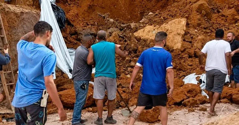 Trabalhadores morrem após deslizamento em obra de Cariacica