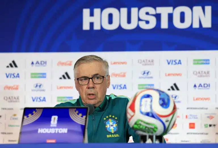 Ancelotti diz que Neymar está pronto para jogar os 90 minutos