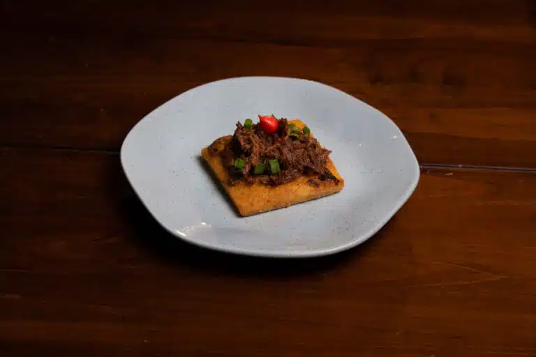 Casa de Bamba - Canapé de Polenta R$30,00_.jpg
