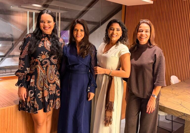Lara Roberts, Giselle Alves, Marcela Coutinho e Ana Paula Riscado