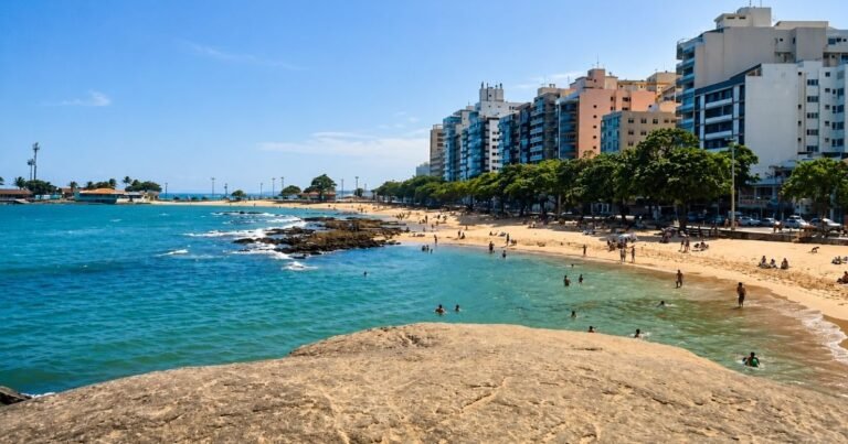 Praia das Castanheiras, Guarapari