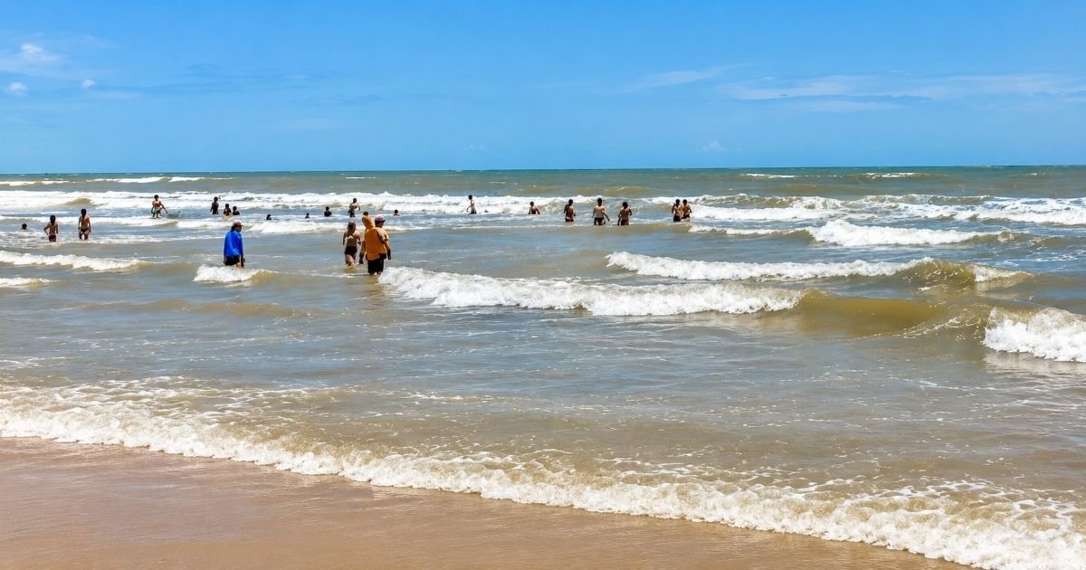 Praia de Guriri