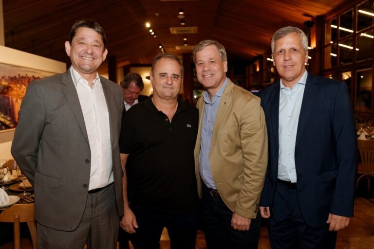 Watt Janes, Leonardo Ceolin, Fabiano Pereira, Marcos Aurelio de Arruda