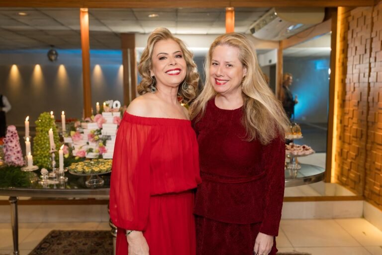 Sônia Abelha e Sandra Fonseca.