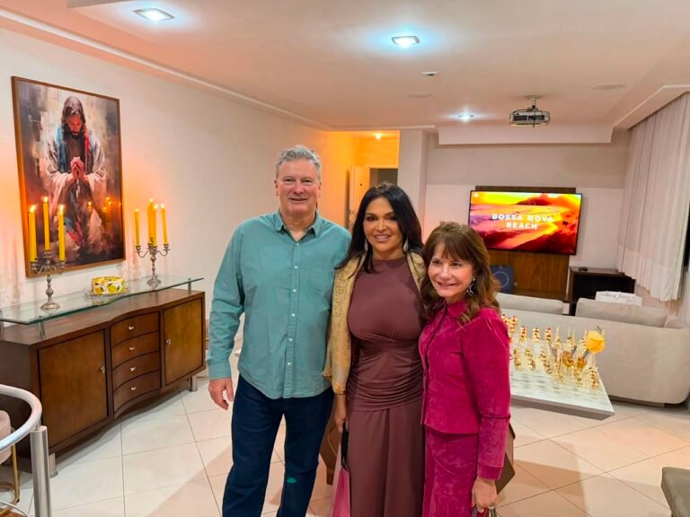 Andrew Mattews, Luisa e Kítia Perciano