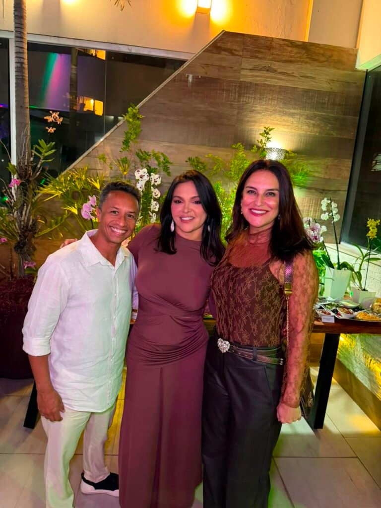Andrezinho Castro, Luísa, Flávia Fardim