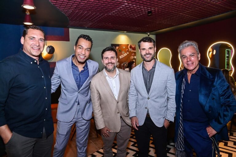 André Pretti, Marlon Vianna, Felipe Fioroti,Thiago Campagnaro, Ivan Aguilar
