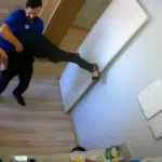 Vídeo de homem tentando salvar colega engasgada viraliza no ES